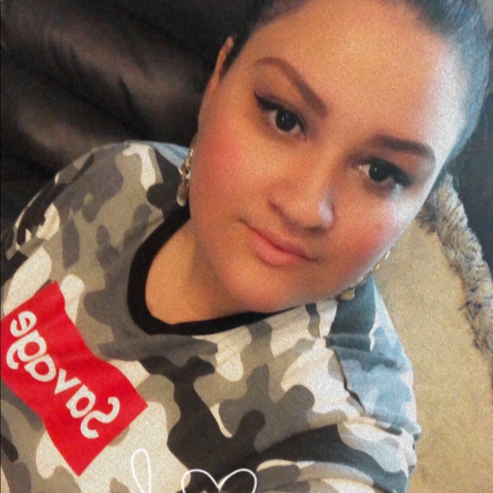 Meet your Posher, Linda